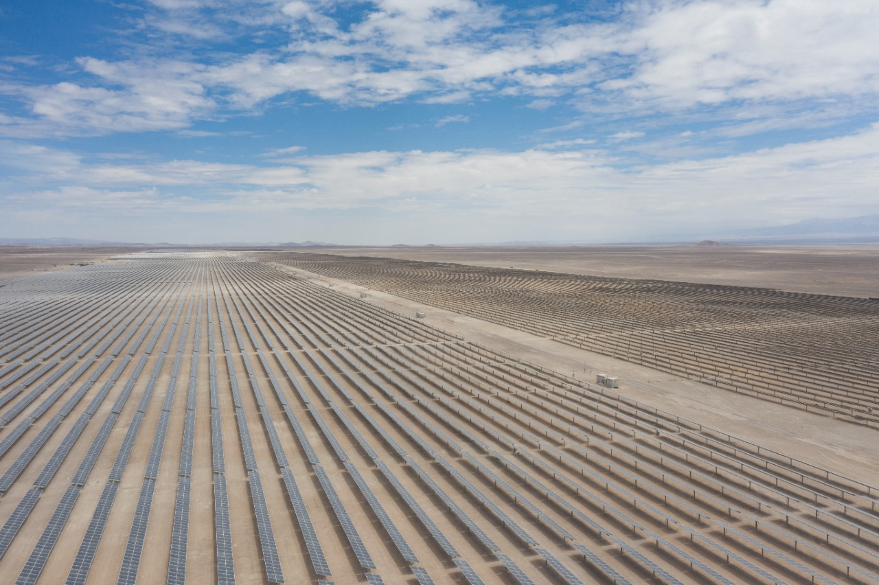 Antofagasta: Planta Sol de Desierto de Atlas Renewable Energy inició operaciones