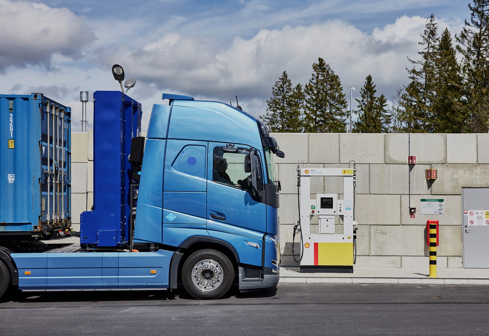 Volvo presenta en Europa camión de celdas de combustible de hidrógeno
