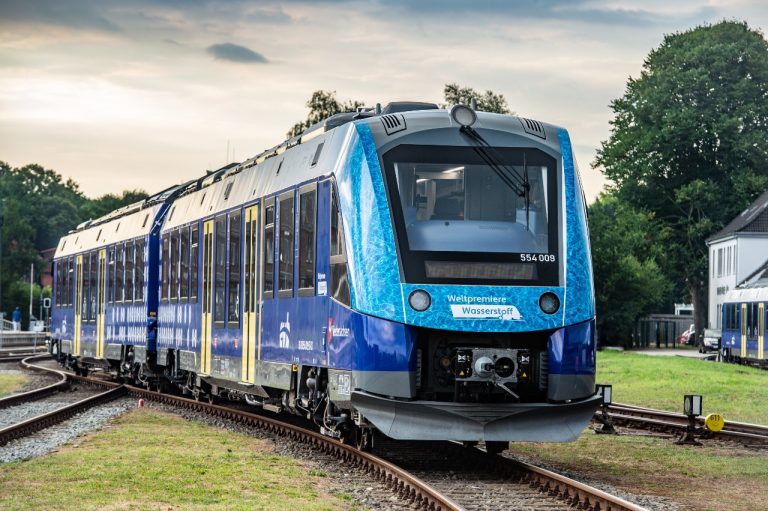 Tren a hidrógeno comienza a operar en Alemania