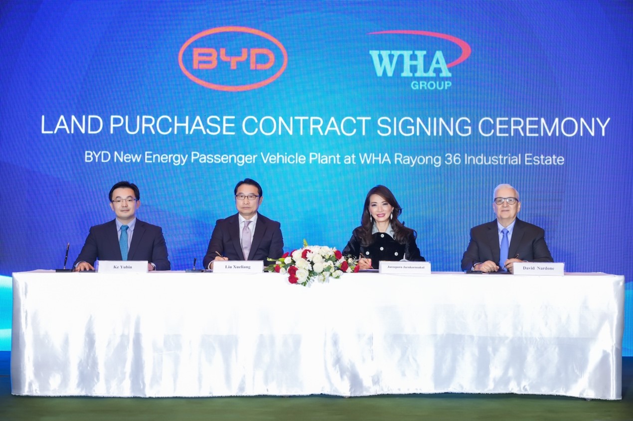 BYD firma acuerdo con WHA para construir su primera planta de vehículos de pasajeros fuera de China