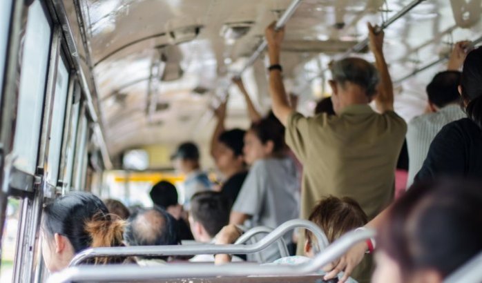 Protección de trabajadores del transporte: Llega al Senado iniciativa que dispone cabinas de segregación y otras medidas