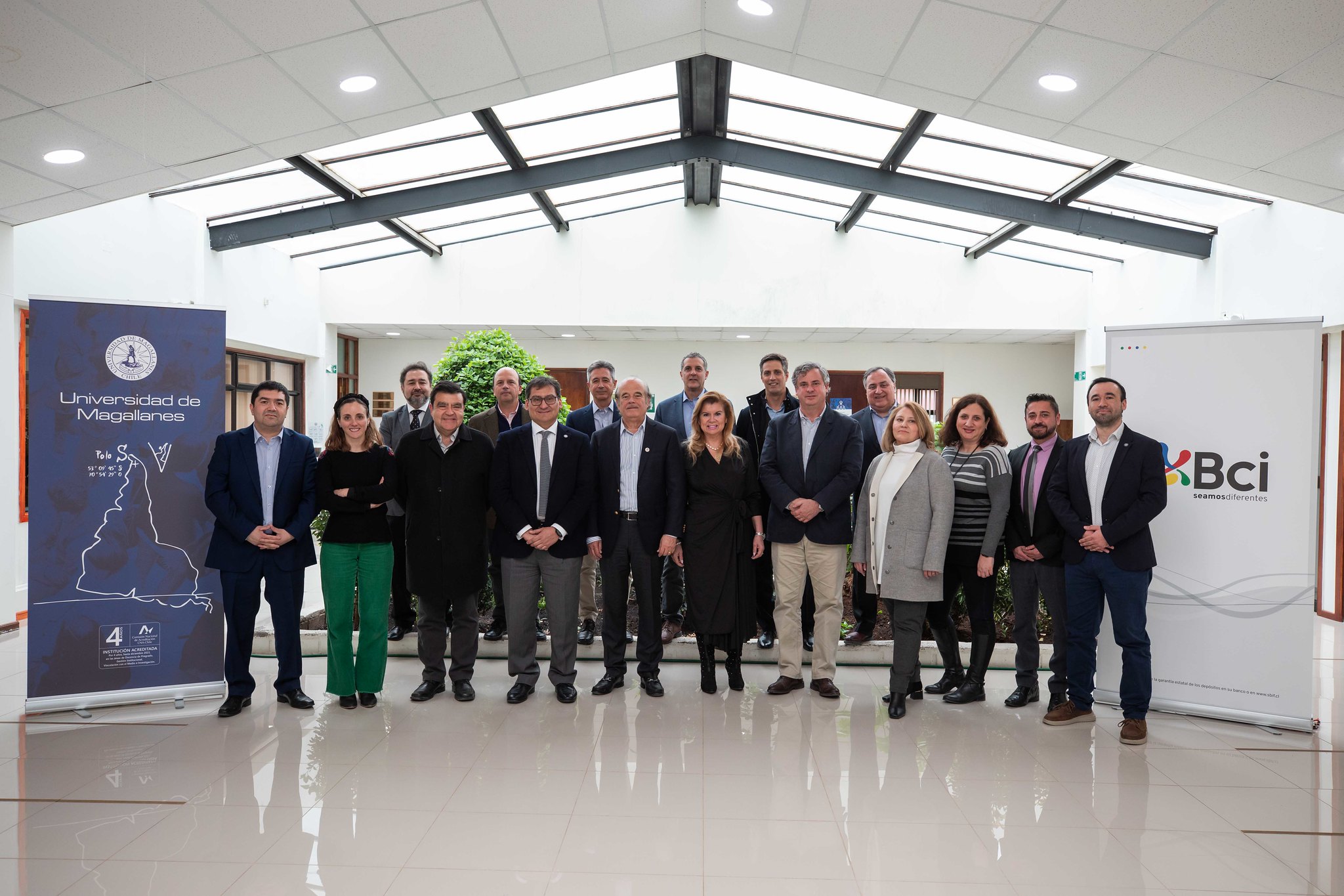 Abordan rol de la Universidad de Magallanes en energía y sustentabilidad con ejecutivos de BCI