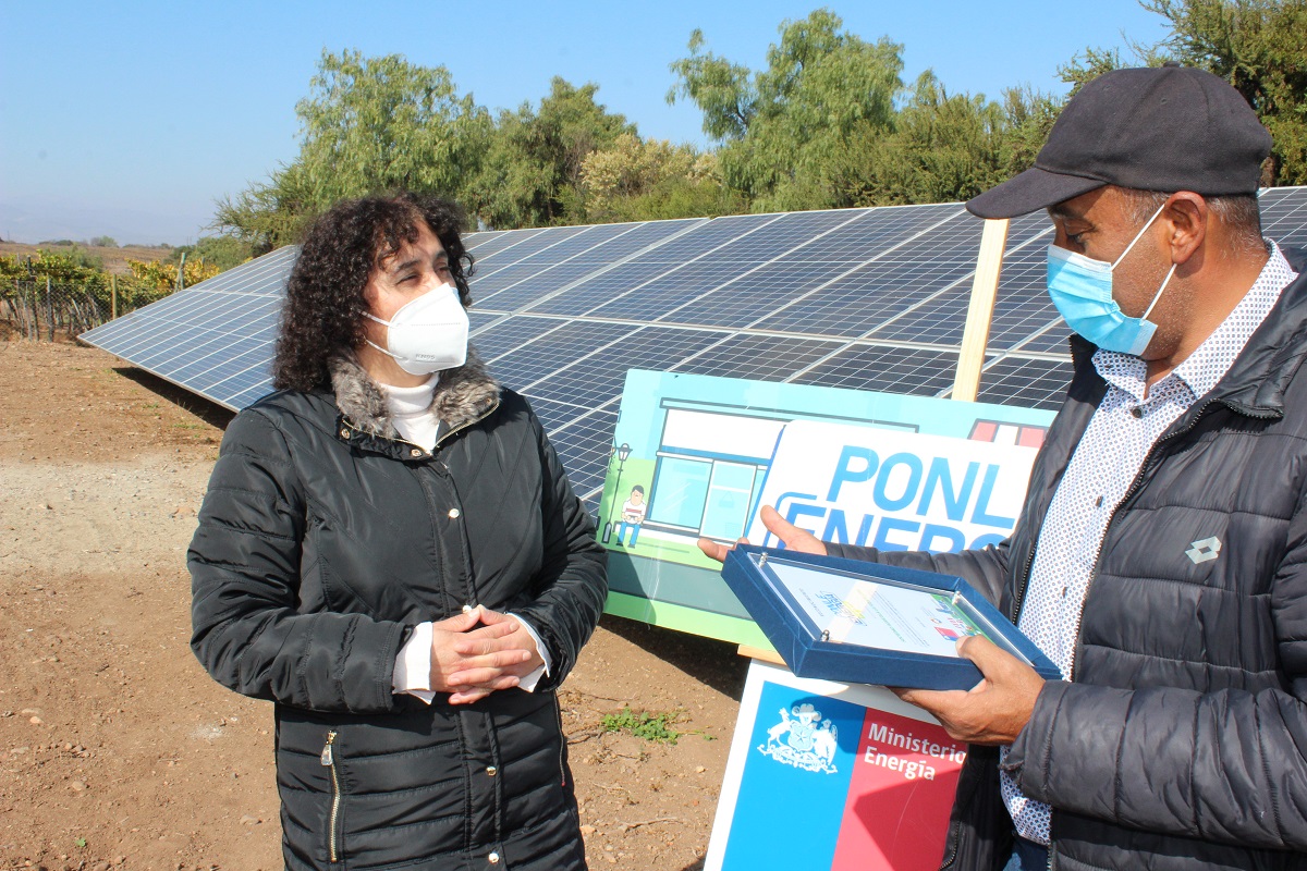 Autoridades invitan a pymes de la Región de Coquimbo a ahorrar energía usando paneles fotovoltaicos y micro movilidad eléctrica