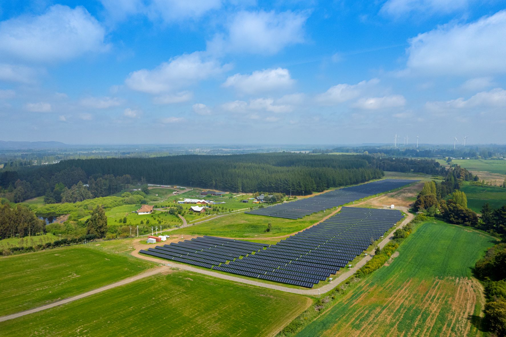 Copec inaugura primera central solar e ingresa a la generación eléctrica