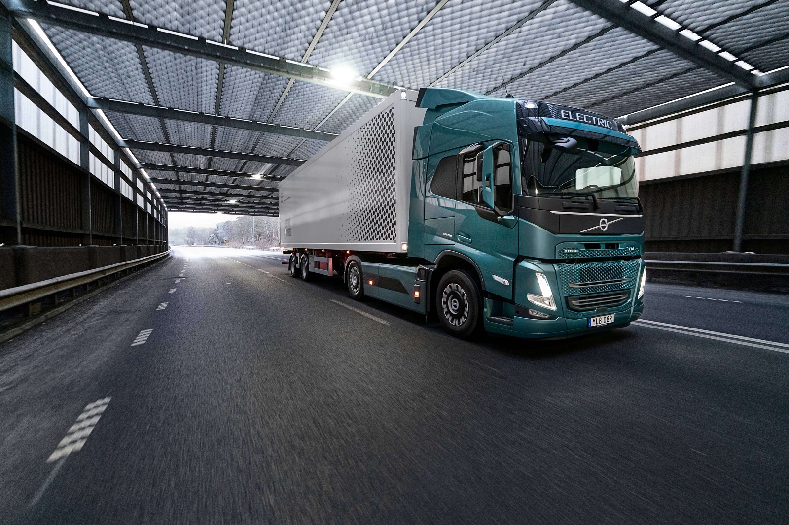 Volvo presenta su camión pesado 100% eléctrico en la Feria del Transporte de Sao Paulo