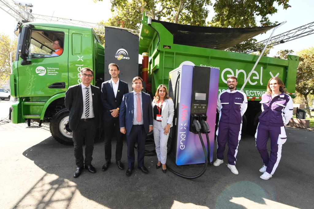 Enel X y SQM presentan en Enade camión de alto tonelaje 100% eléctrico para la gran minería
