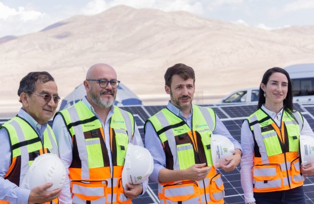 Ministro Pardow conoce avances de Planta Piloto Móvil de Hidrogeno Verde en Antofagasta
