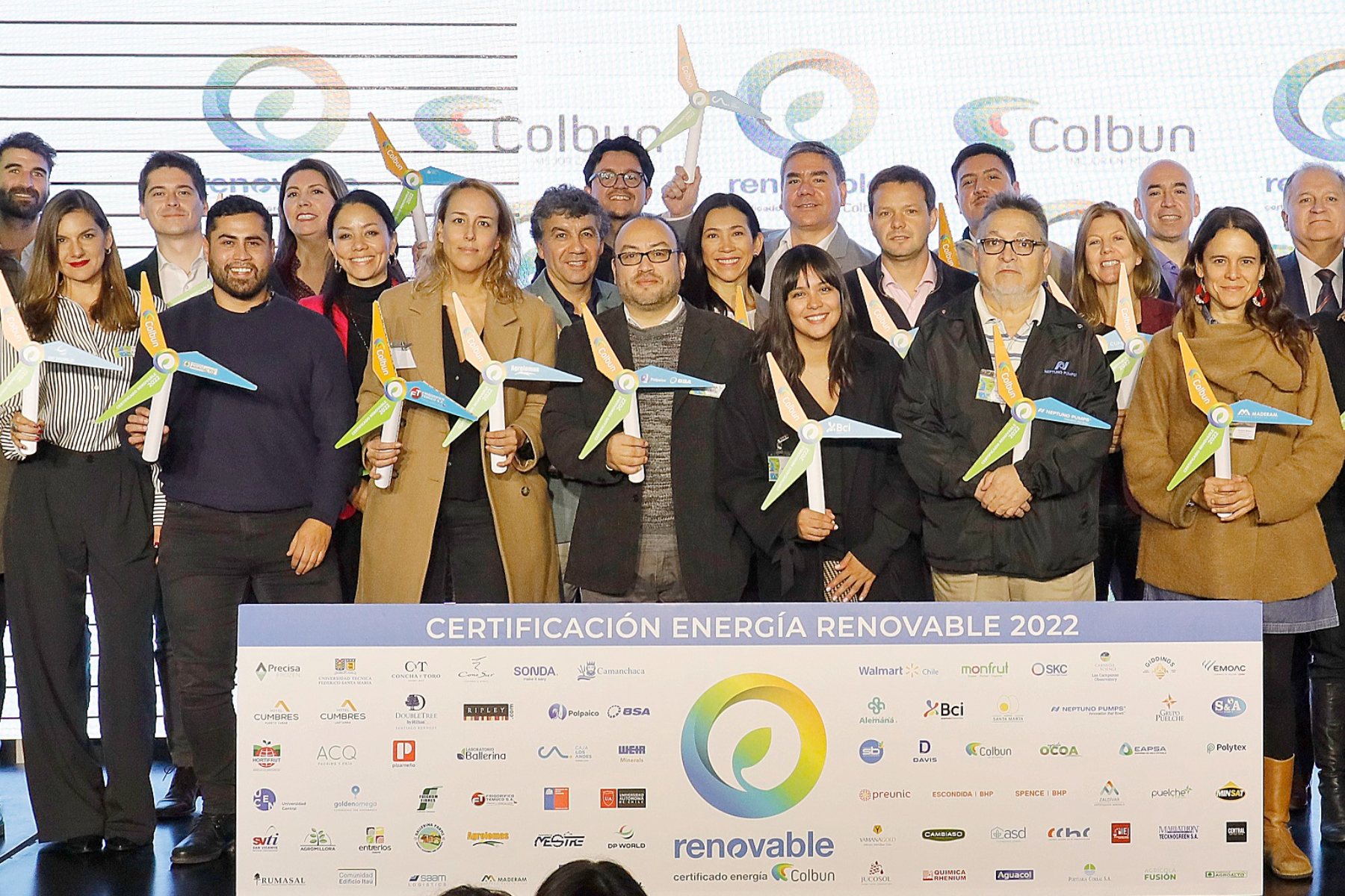 Energía 100% renovable suministrada por Colbún a clientes libres aumenta 219% en 2022