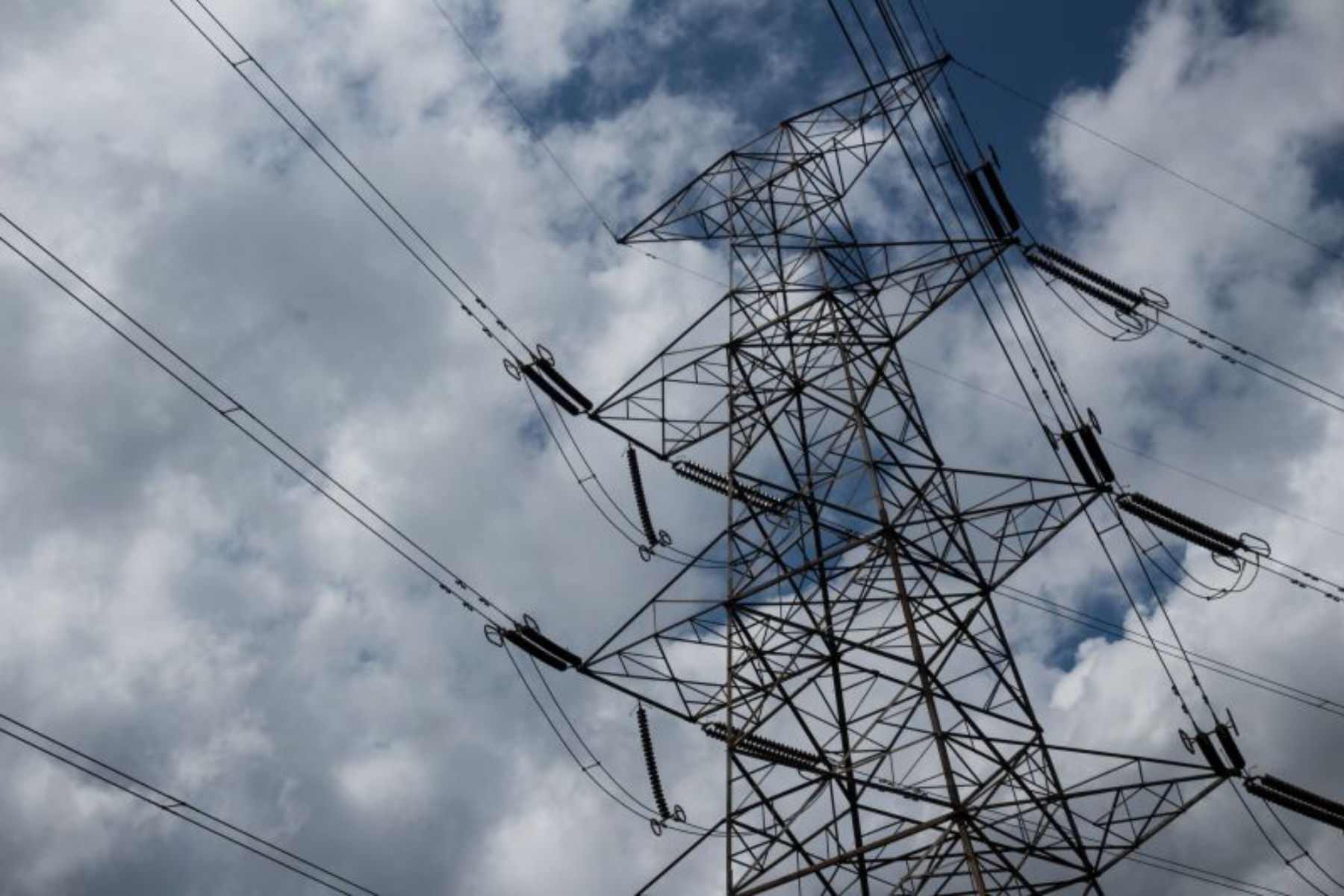 Para Ñuble: Senado insta al Ejecutivo a presentar proyecto que mejore infraestructura de transmisión eléctrica