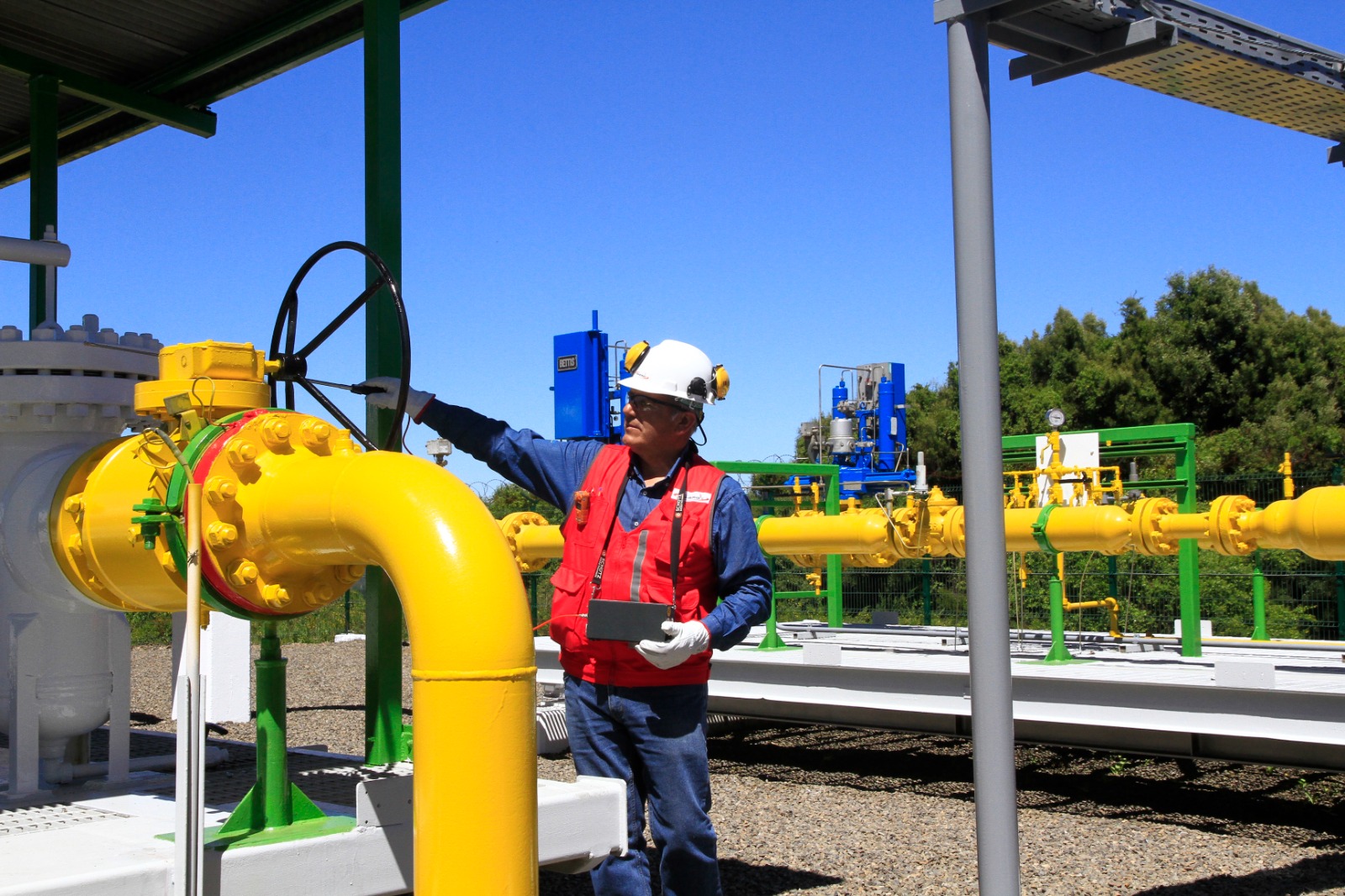 Aseguran abastecimiento de gas natural argentino para las regiones de Biobío y Ñuble