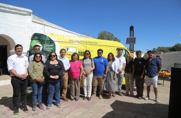 SQM y Municipalidad de San Pedro de Atacama inauguran vehículo eléctrico para entrega de medicamentos