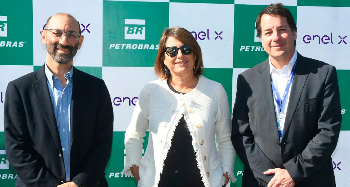 Enel X y Petrobras Chile firman acuerdo que impulsará la electromovilidad en el país