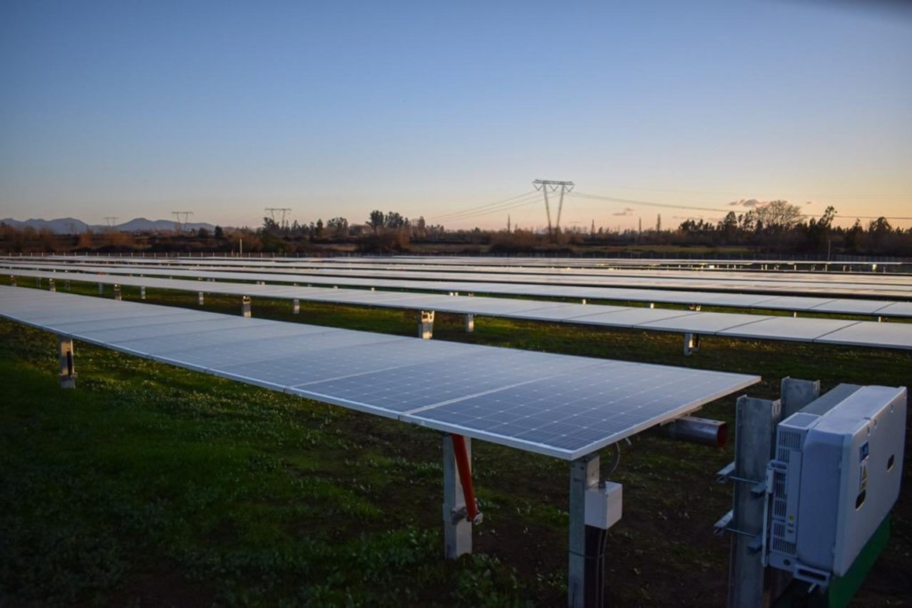 Maule: Proyecto fotovoltaico de 400 MW ingresa a tramitación ambiental
