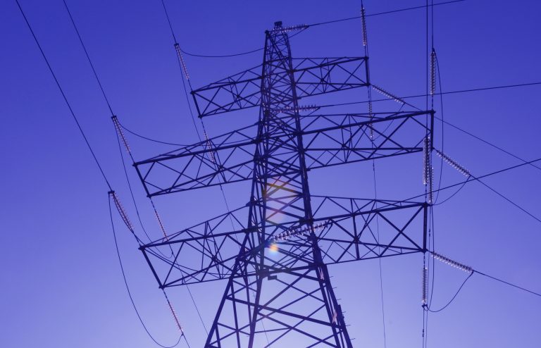 Más de 500 empresas del sector eléctrico deben acreditar sus SGIIE