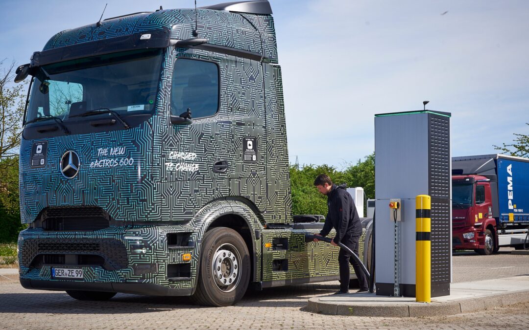 Mercedes-Benz Trucks consigue un hito en la carga eléctrica con el eActros 600