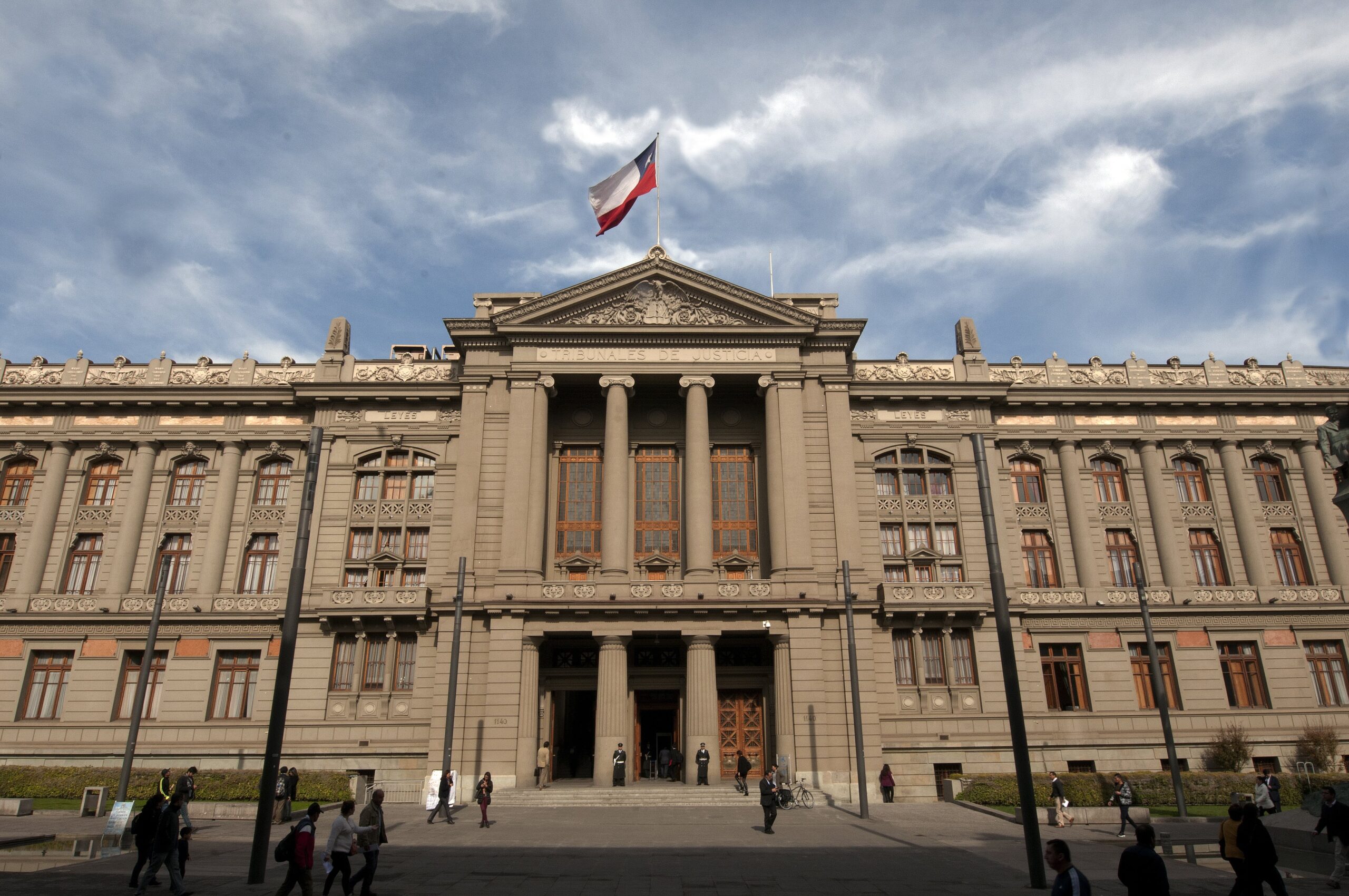 Corte de Santiago confirma multa a distribuidora eléctrica por errores en facturación