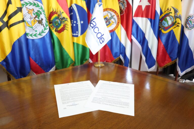 Olacde y Aladi firman convenio de colaboración para promover la integración energética y el comercio regional