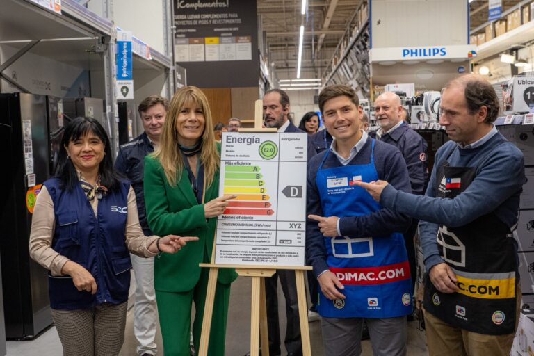 Ministerio de Energía y SEC presentan nueva etiqueta de eficiencia energética para refrigeradores
