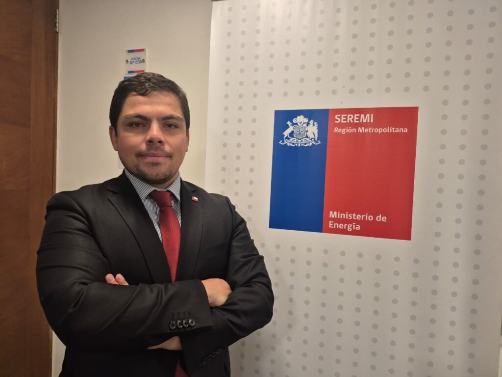 Ignacio Tapia (seremi RM): “El ciudadano ya no se ve sólo como consumidor, sino que también como participante activo de la transición energética”